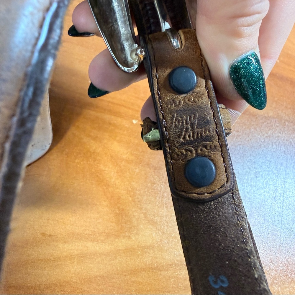 Tony Lama Women Brown Leather Silver Heart Engraved Western Belt Concho Taper 34 - Picture 6 of 7